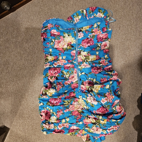 Mabel Floral short mini dress M - Picture 6 of 9